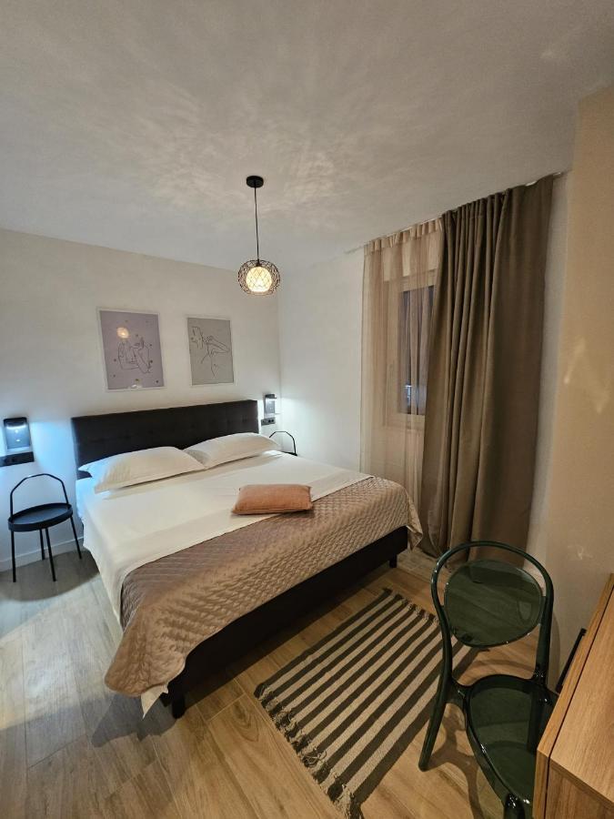 Villa Lux Apartments 罗戈兹尼察 外观 照片